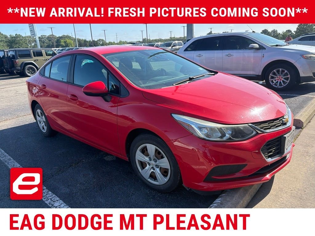 Used 2018 Red Chevrolet LS image 1