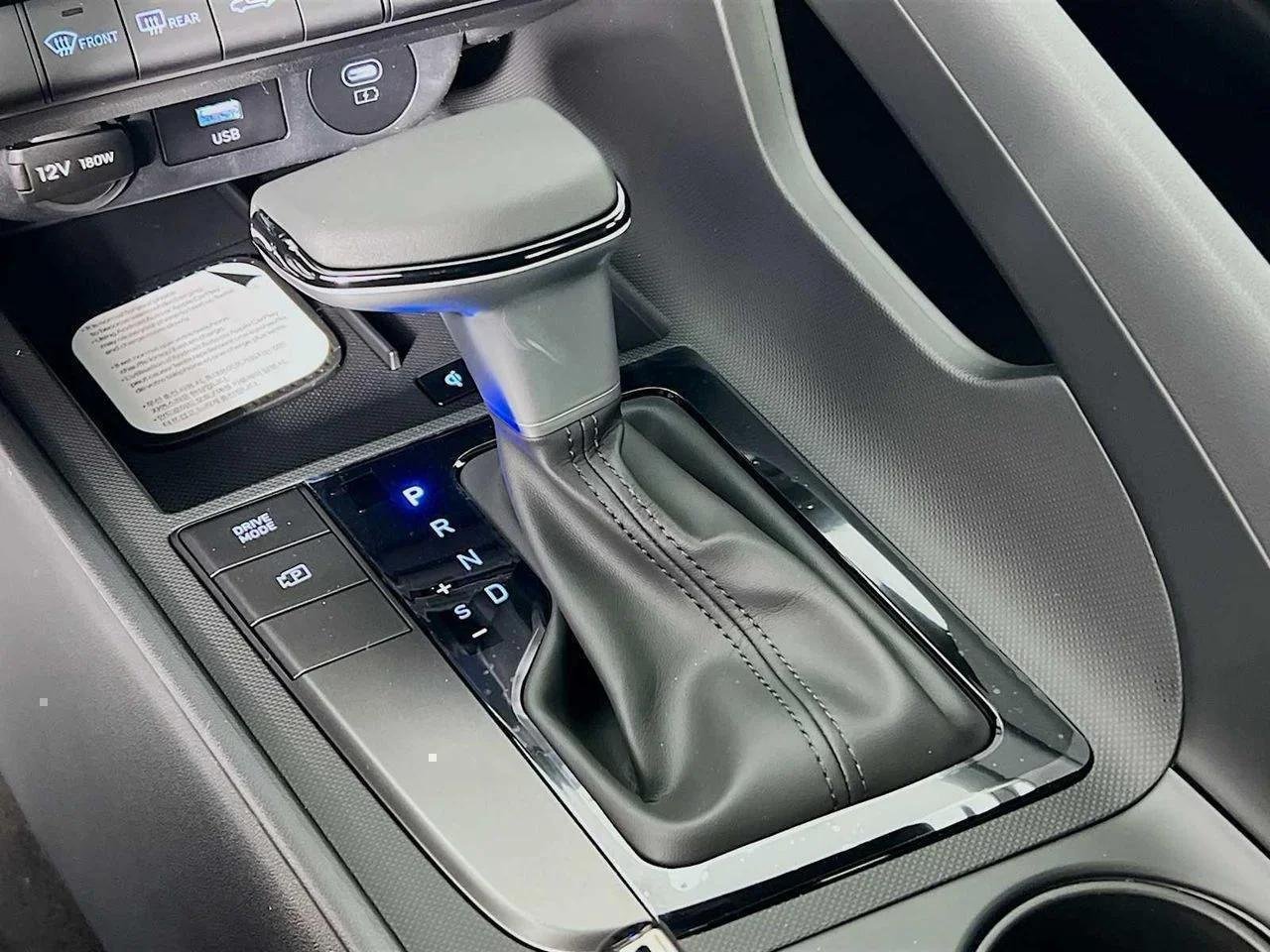 2026 Hyundai Elantra — photo 12