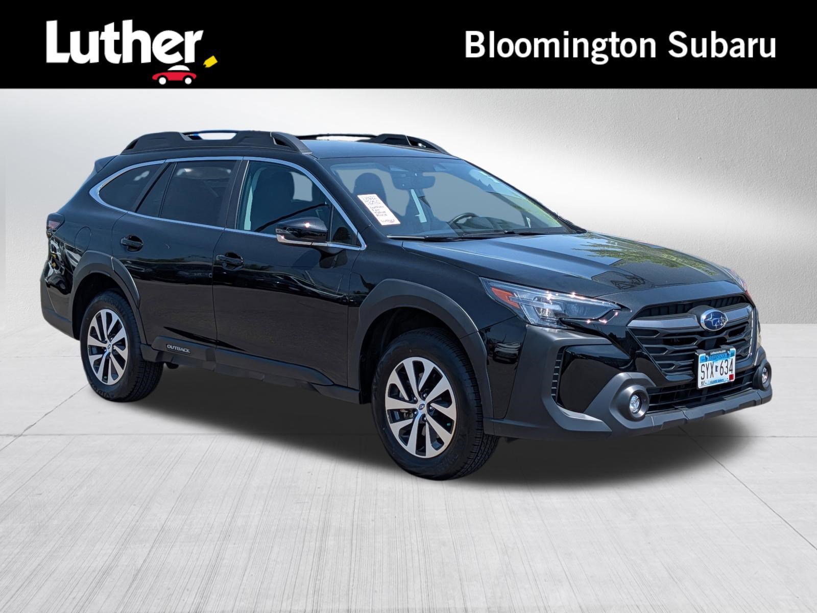 2025 Subaru Outback Premium's photo