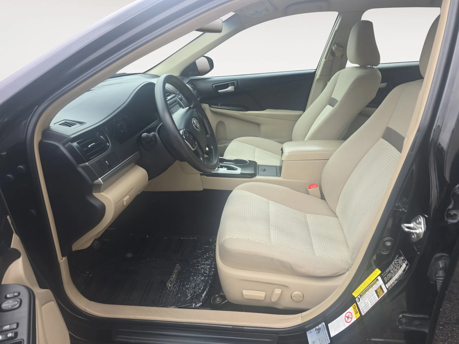 Used 2013 Attitude Black Metallic Toyota LE image 19