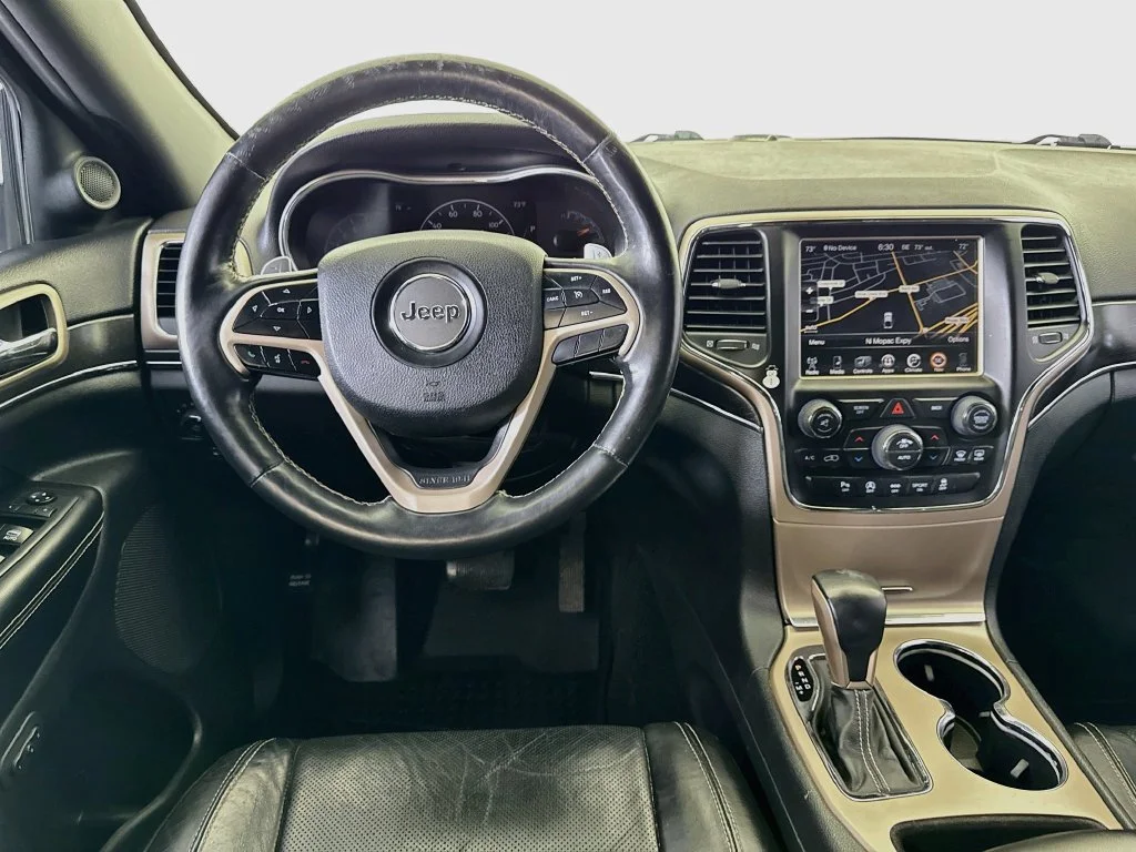 Used 2017 Gray Jeep Limited image 27