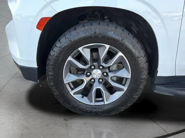 Used 2022 Summit White Chevrolet LT image 29