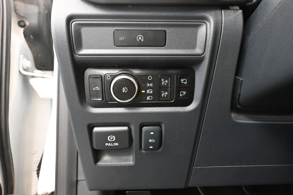 2025 Ford F-150 Platinum - Photo 31