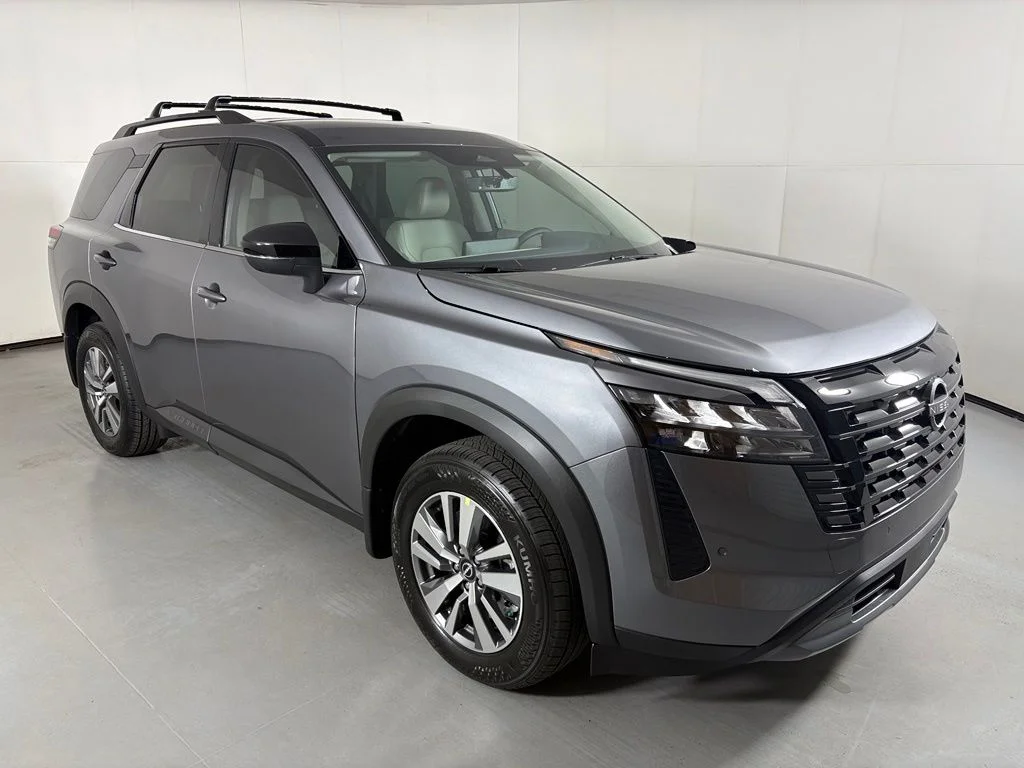 New 2026 Gun Metallic Nissan SL image 2