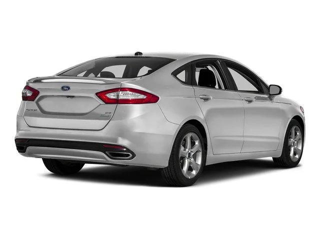 Used 2016 SHADOW BLACK Ford SE image 2