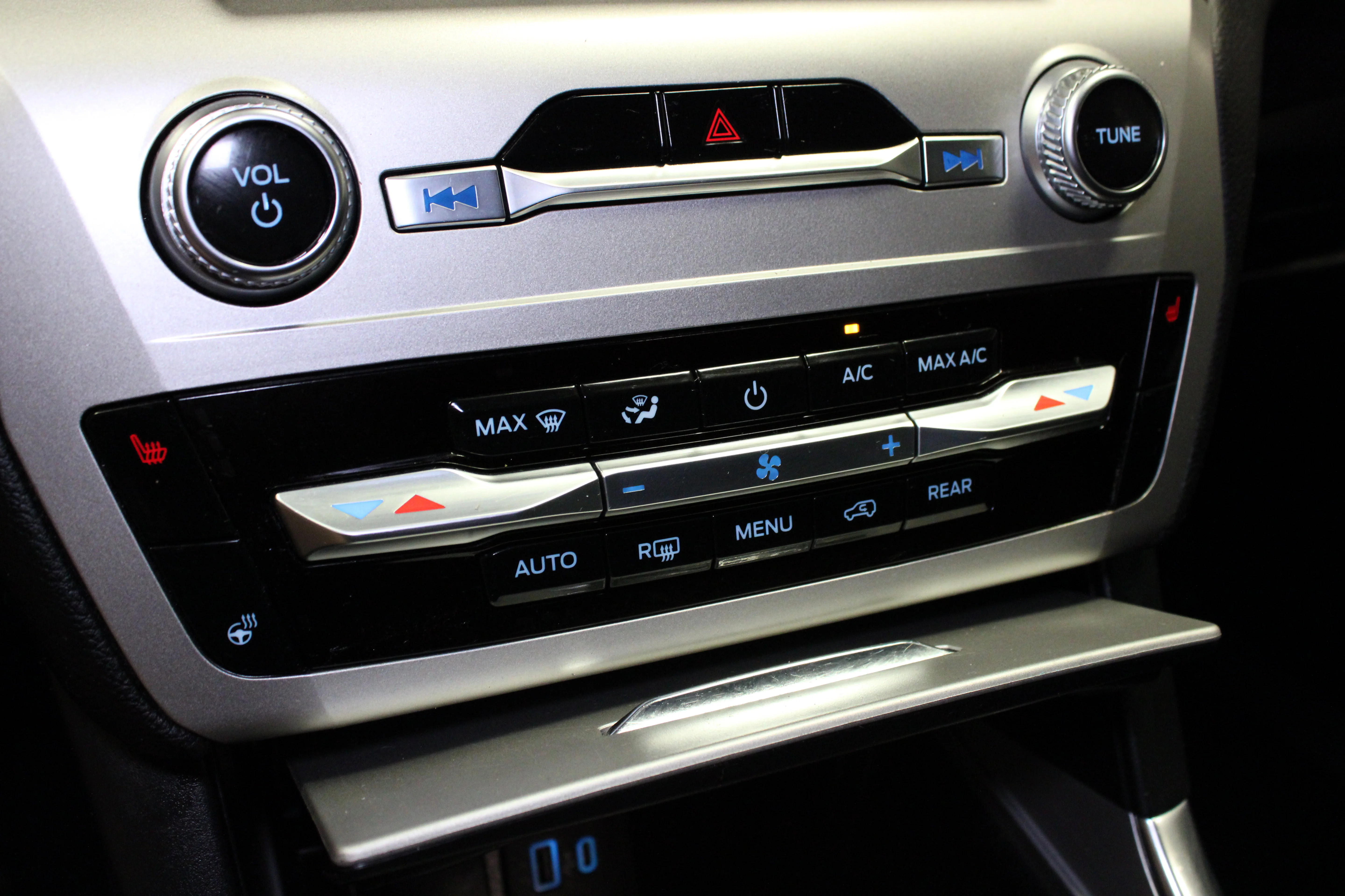 Used 2022 Black Metallic Ford XLT image 33