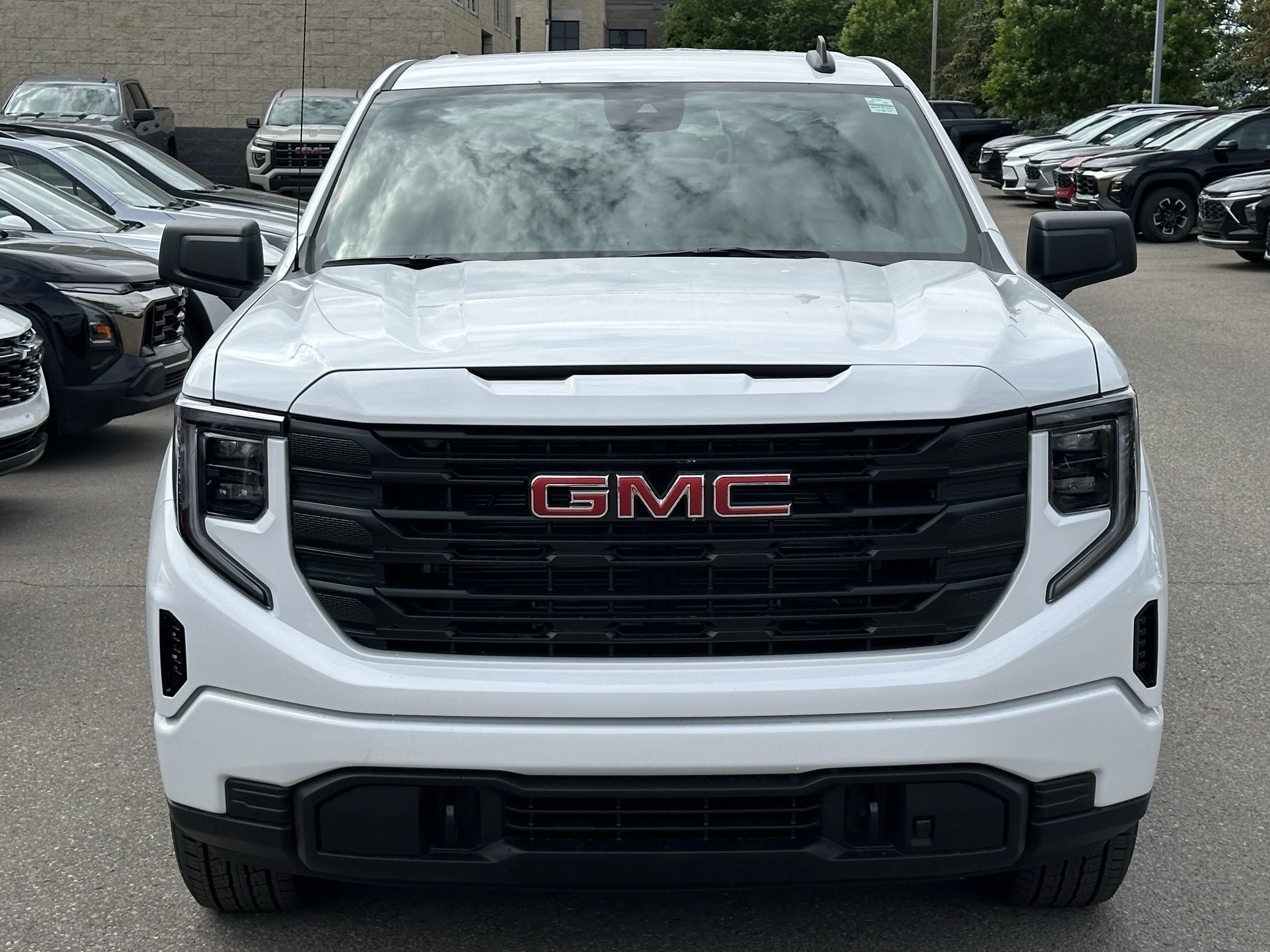 New 2026 Summit White GMC Pro image 2
