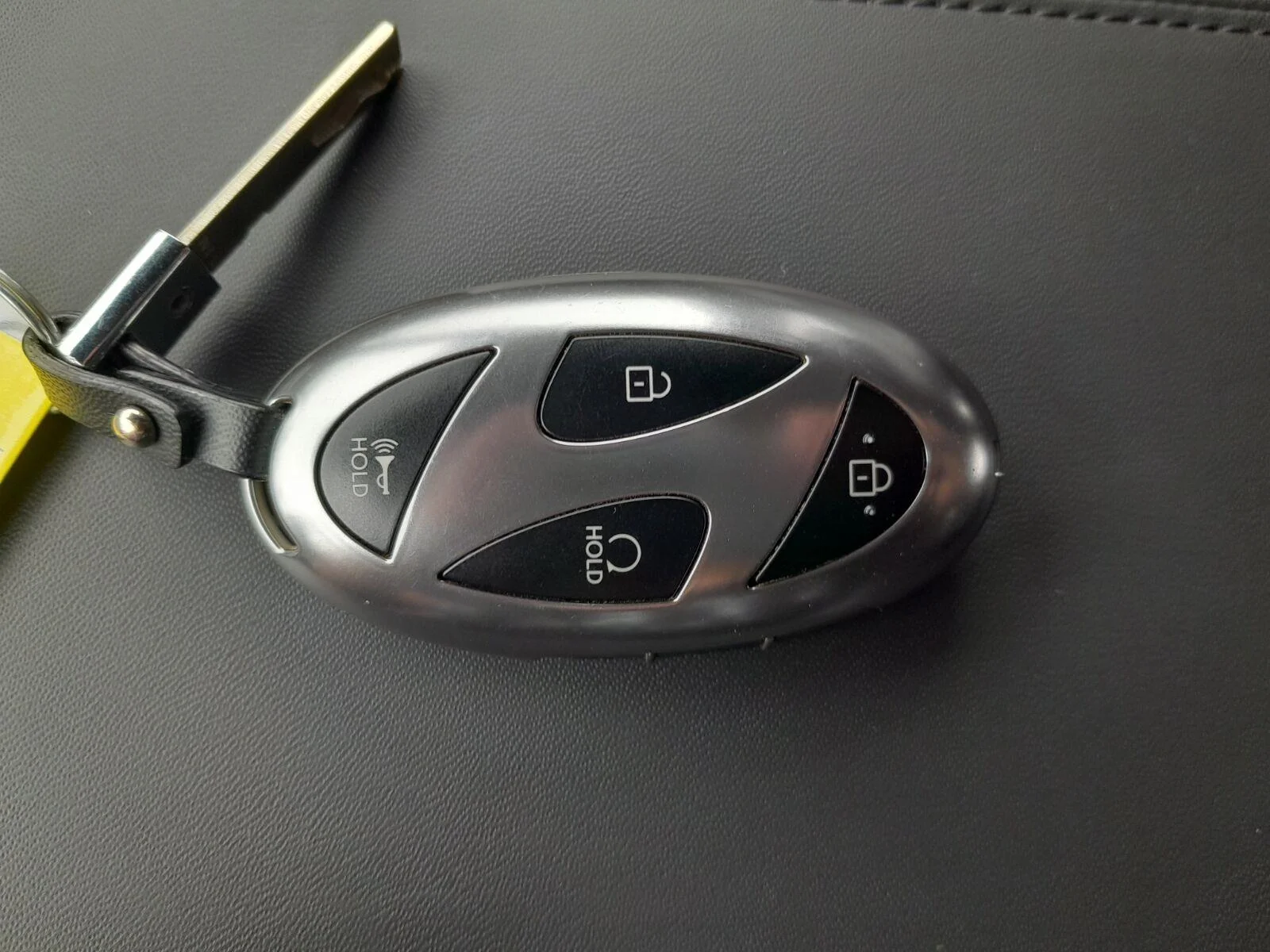 Used 2024 Shimmering Silver Hyundai Calligraphy image 10