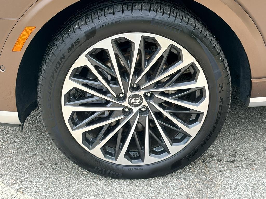 New 2026 Earthy Brass Matte Hyundai Calligraphy FWD image 10