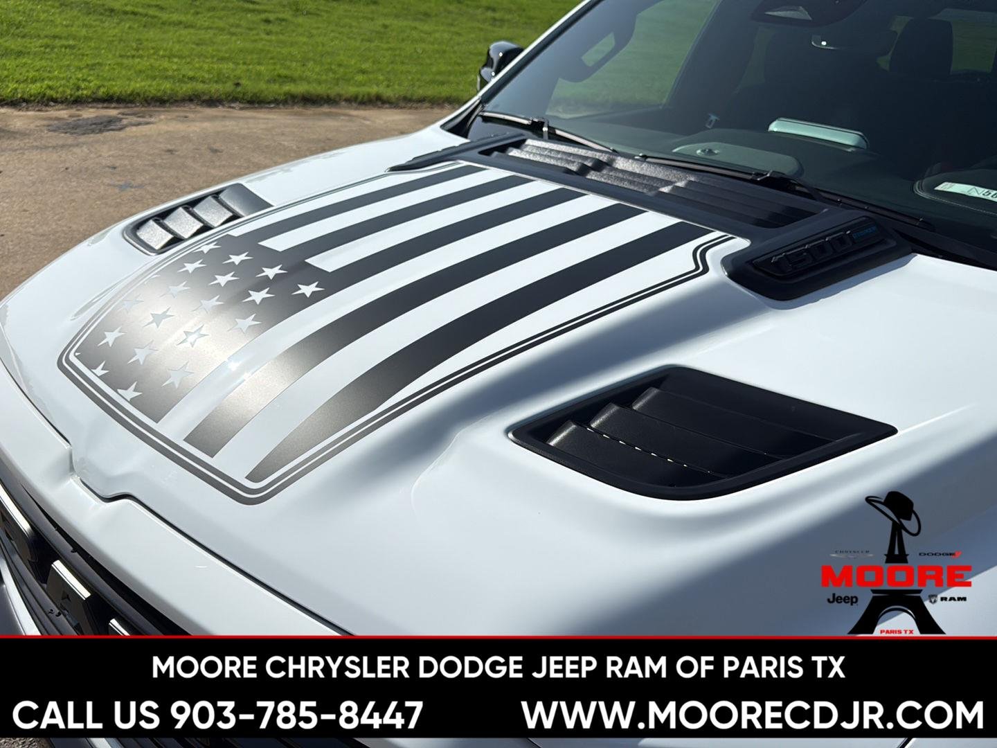 New 2026 Bright White Clear-Coat Exterior Paint RAM Laramie image 9