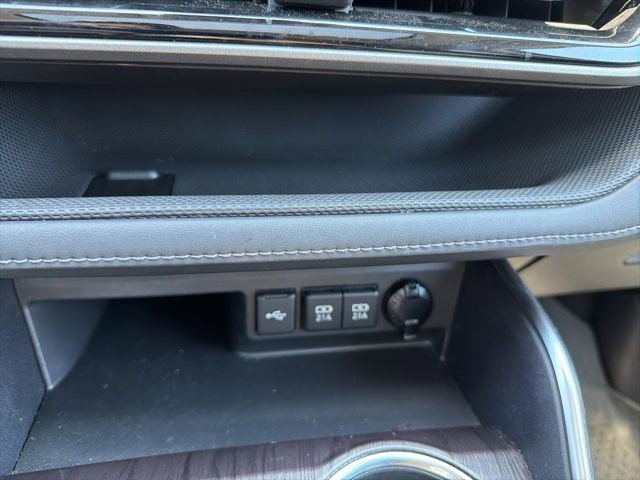 Used 2021 Gray Toyota Hybrid Limited image 21