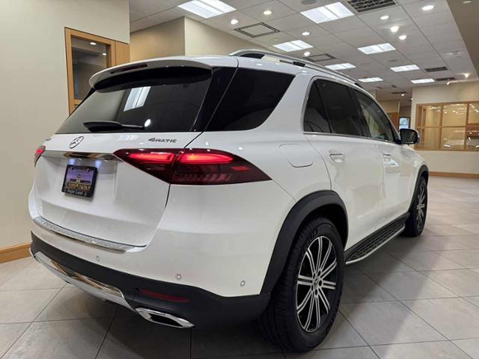 Certified Used 2025 Polar White Mercedes-Benz  image 5