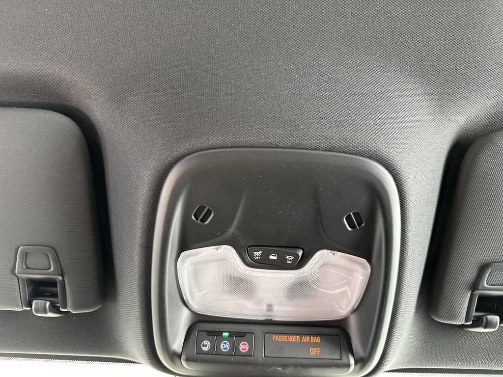 New 2026 Onyx Black GMC Elevation image 23