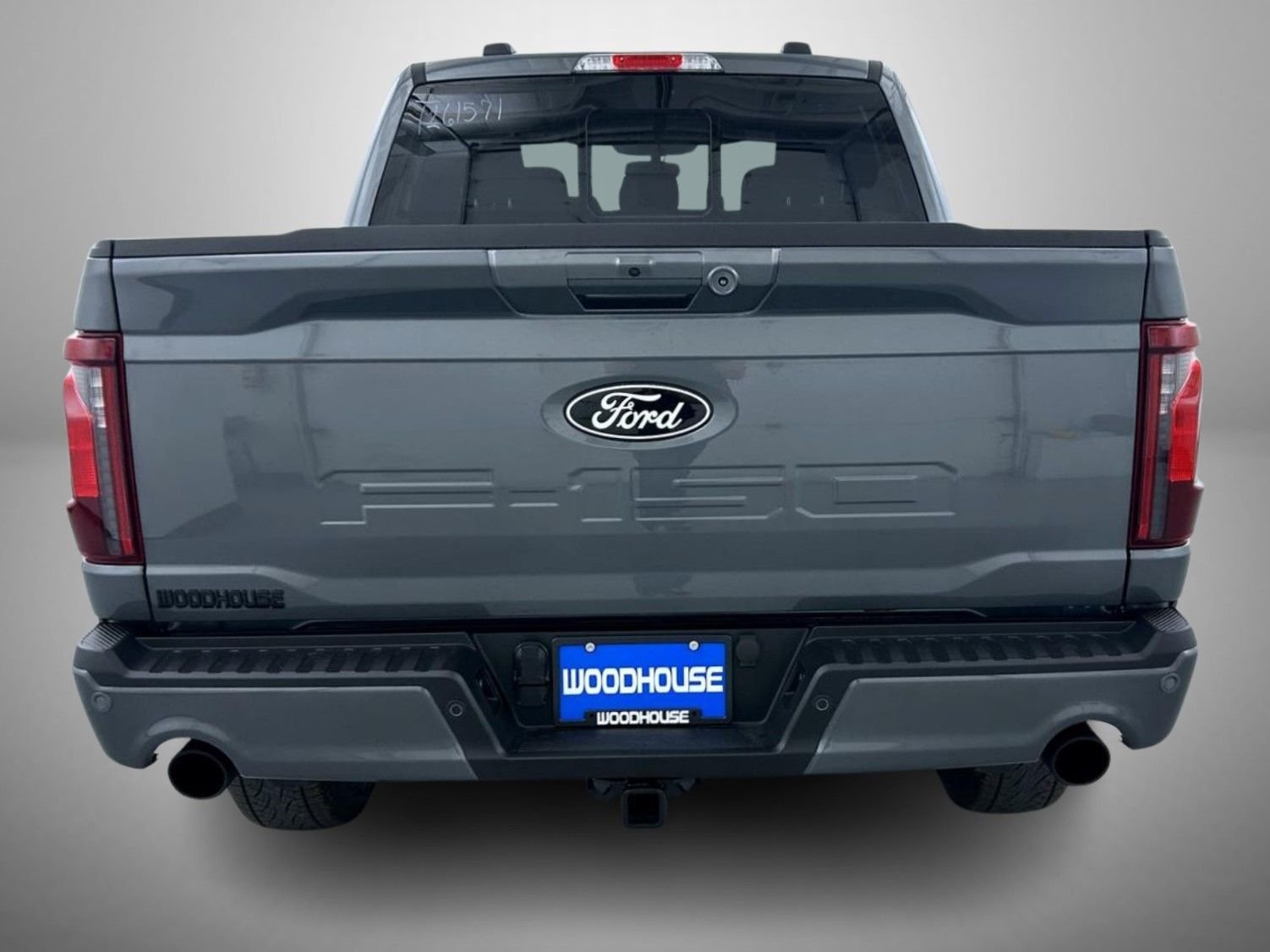 New 2026 Carbonized Gray Metallic Ford XLT image 6