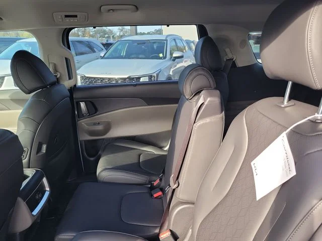 New 2026 Ivory Silver Kia EX image 26