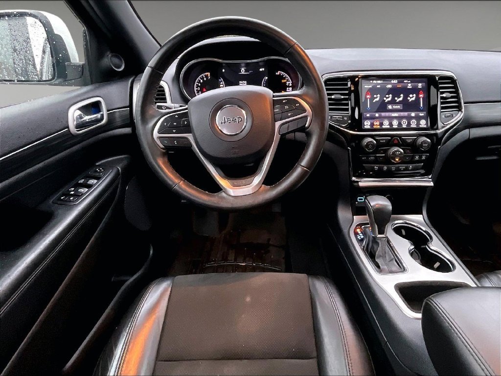 Used 2020 White Jeep Altitude image 17