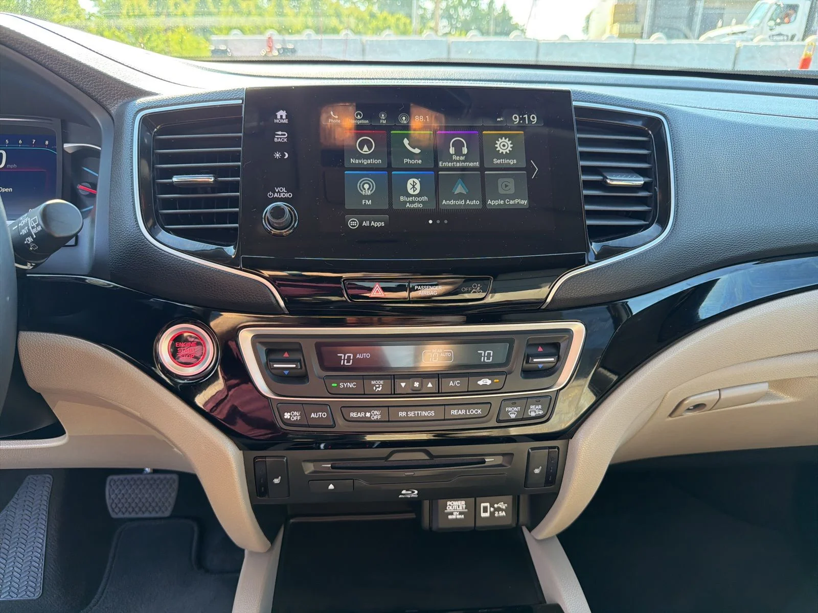 Used 2022 Platinum White Pearl Honda Touring image 17