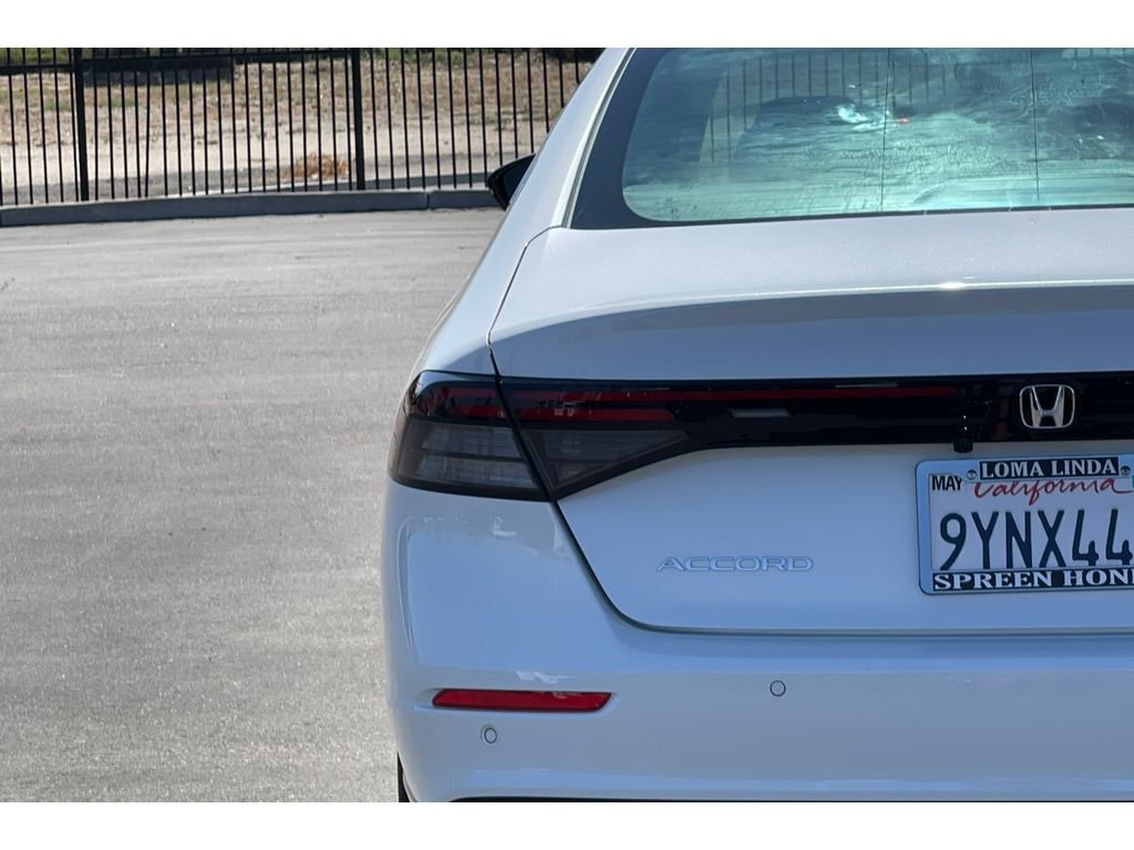 Used 2026 Platinum White Pearl Honda EX-L image 47