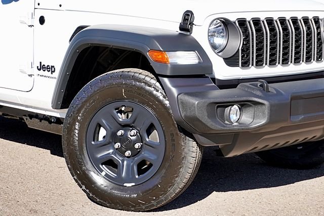 New 2026 Bright White Clear-Coat Exterior Paint Jeep Sport image 4
