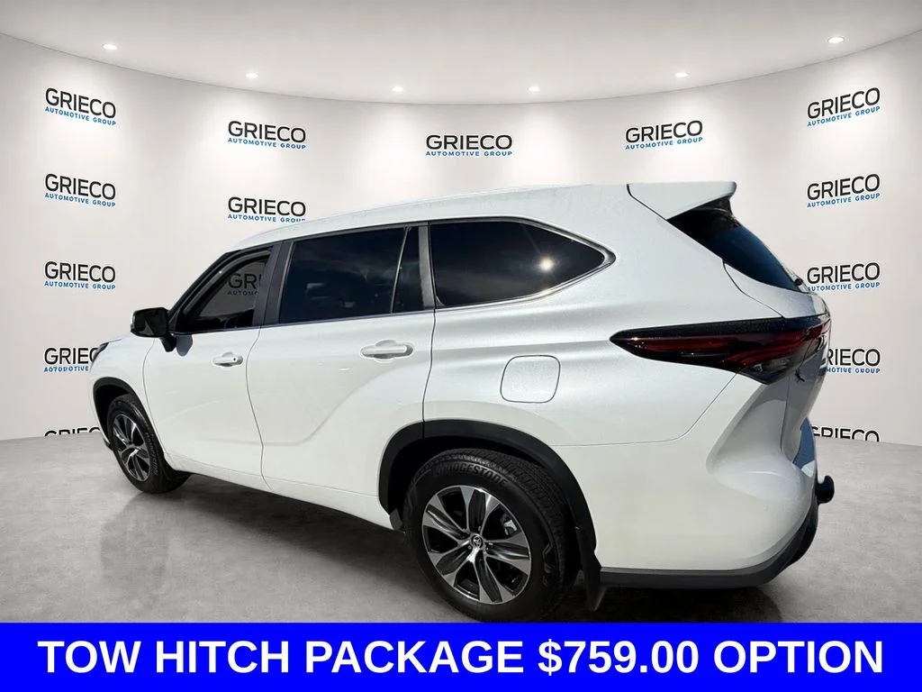 Used 2024 Beige Toyota XLE image 5