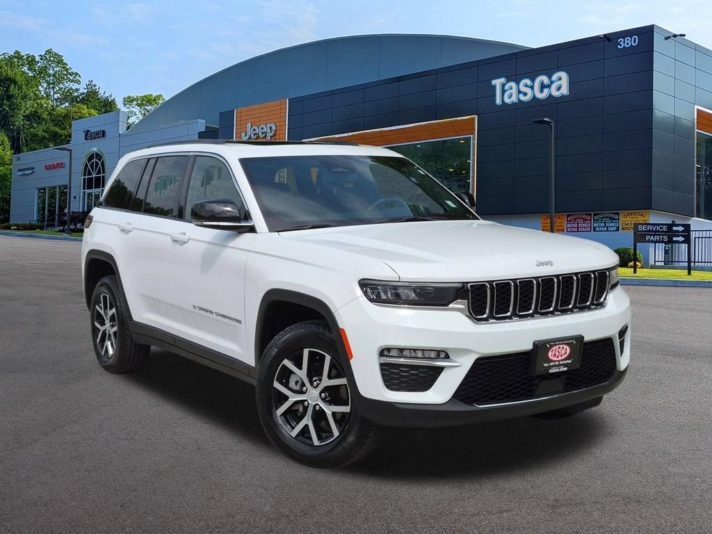Certified Used 2024 White Jeep Limited image 1