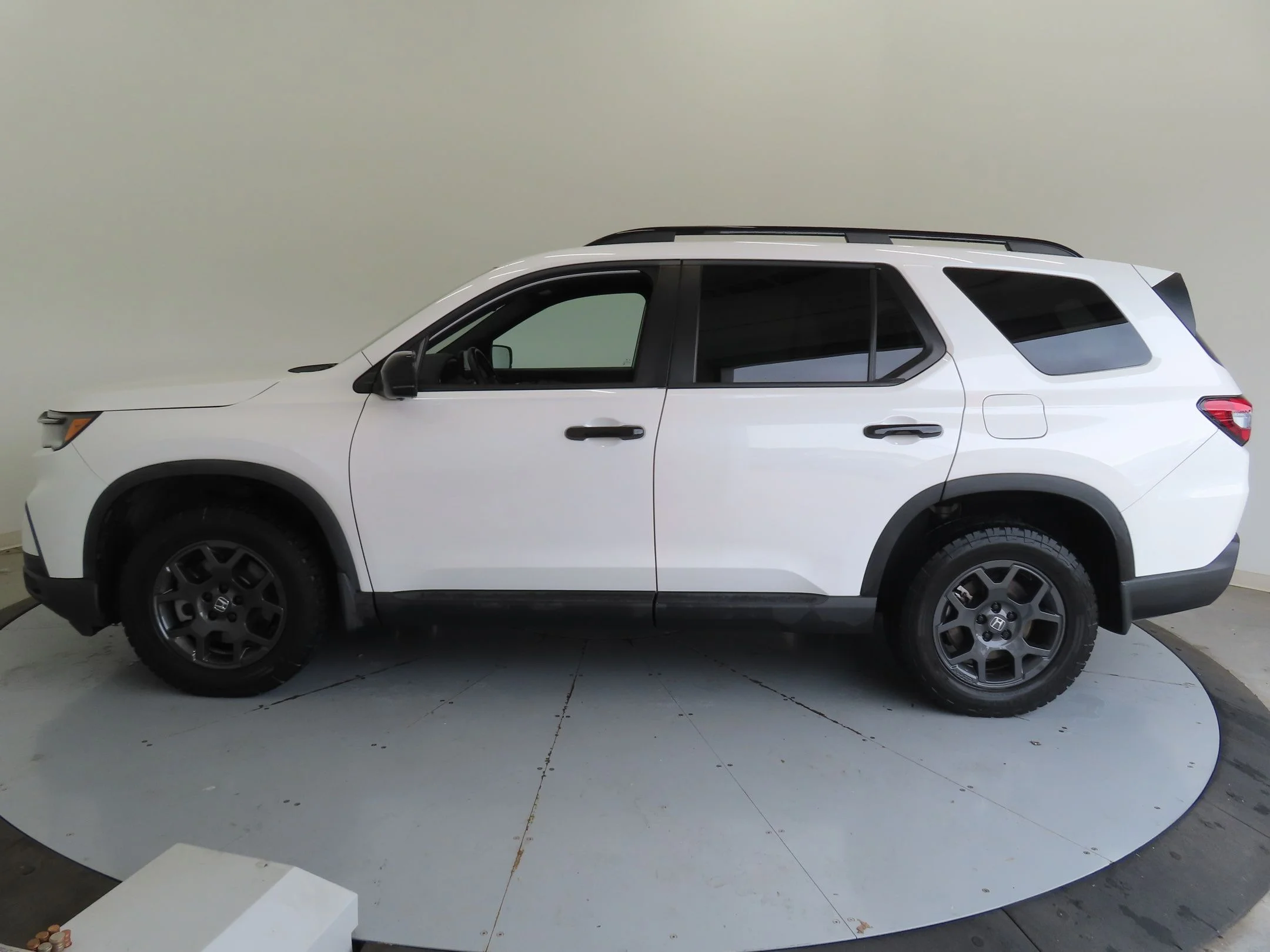 Used 2023 White Honda TrailSport image 7