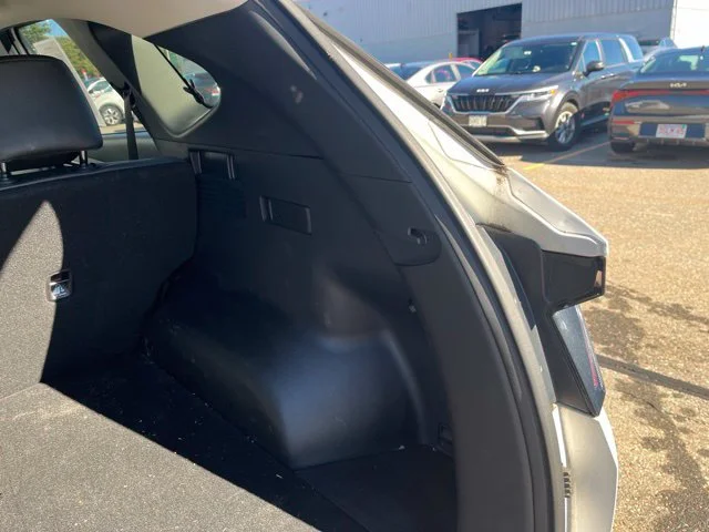 Used 2023 White Hyundai SEL image 20