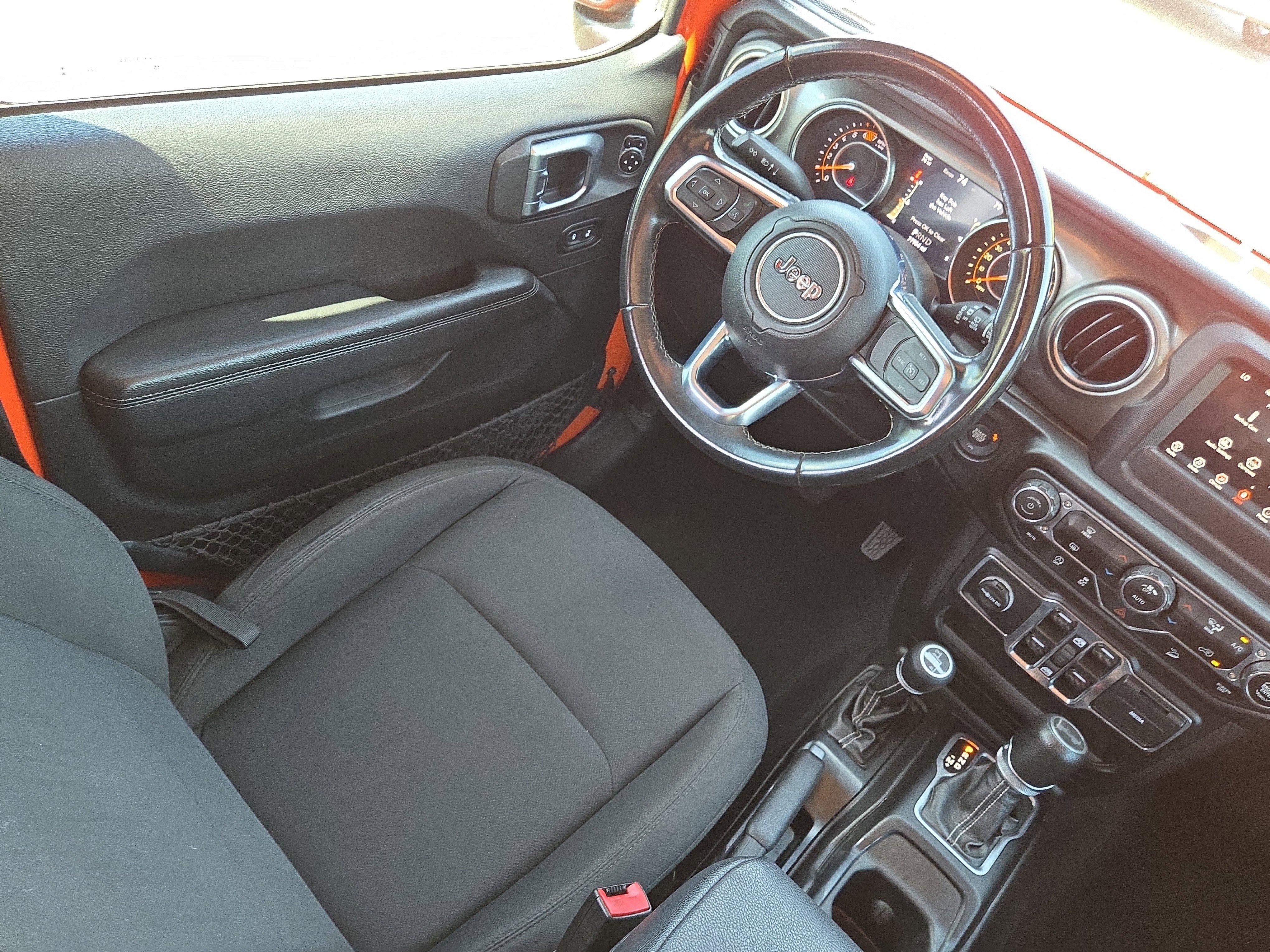 Used 2020 Punkn Metallic Clearcoat Jeep Sahara image 18