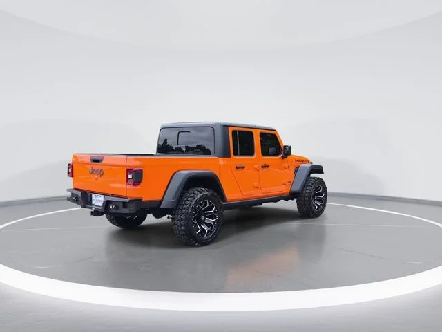 Used 2025 Orange Jeep Mojave image 4