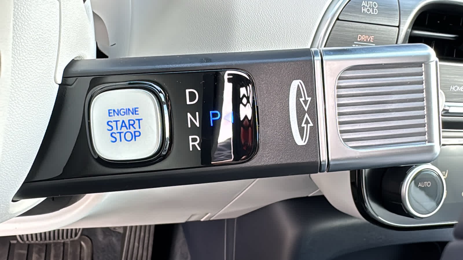 New 2026 Ecotronic Gray Pearl Hyundai Calligraphy AWD image 17