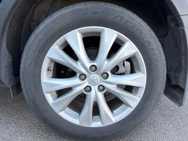 Used 2014 Gray Toyota Limited image 14