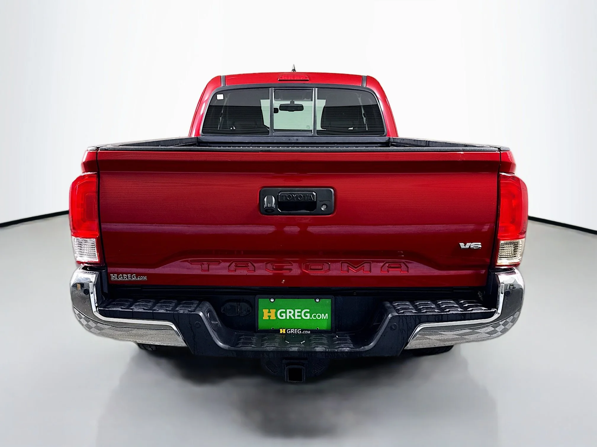 Used 2017 Barcelona Red Metallic Toyota SR5 image 6
