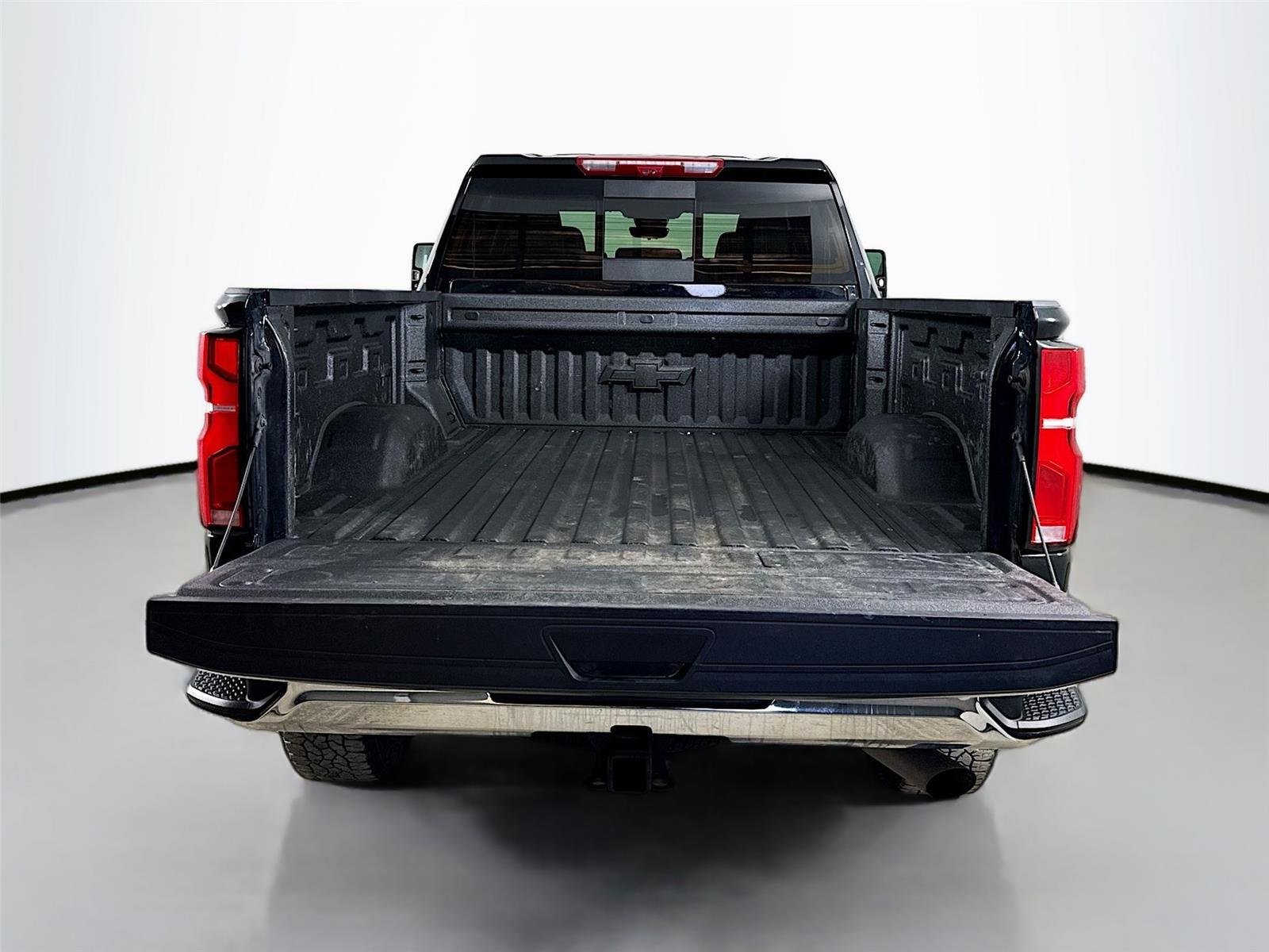Used 2025 Black Chevrolet LTZ image 29