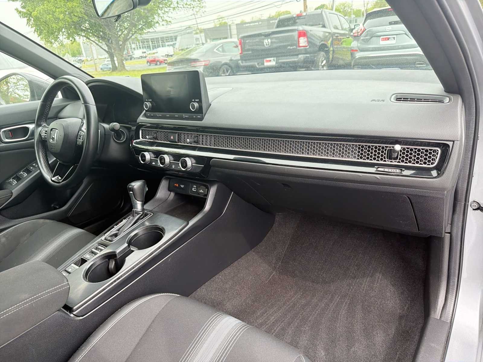 2024 Honda Civic Sport - Photo 16