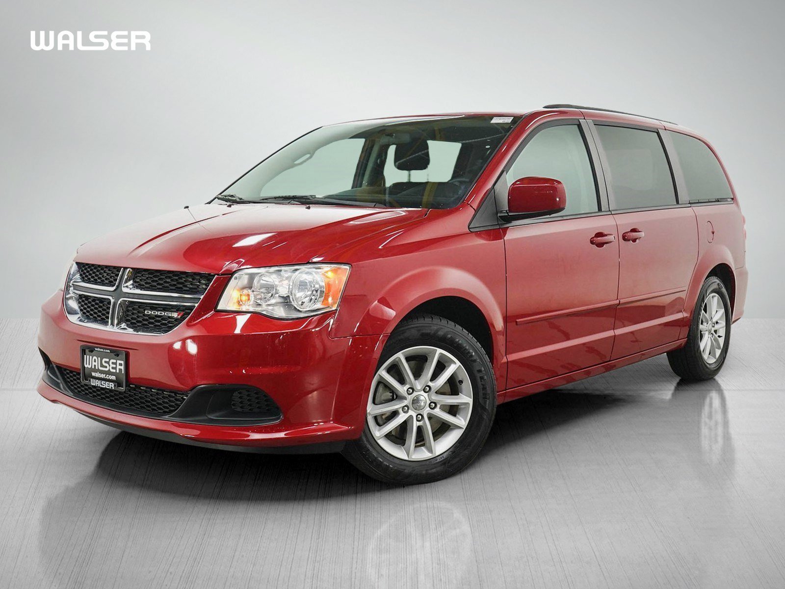 Used 2015 Redline 2 Coat Pearl Dodge Sxt image 1