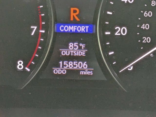 Used 2016 White Lexus 460 image 30