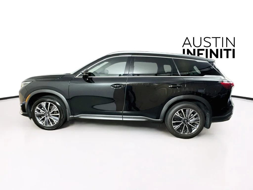 Certified Used 2027 Black INFINITI LUXE image 6