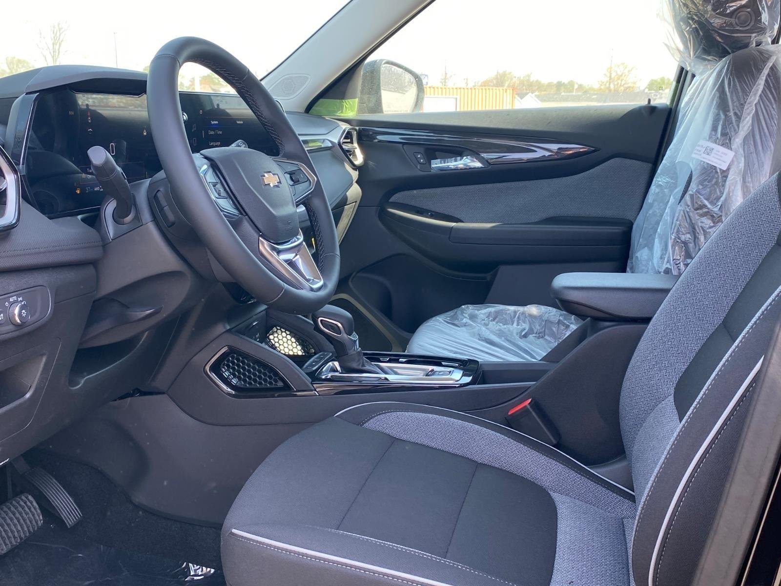 2026 Chevrolet Trailblazer LT - Photo 11