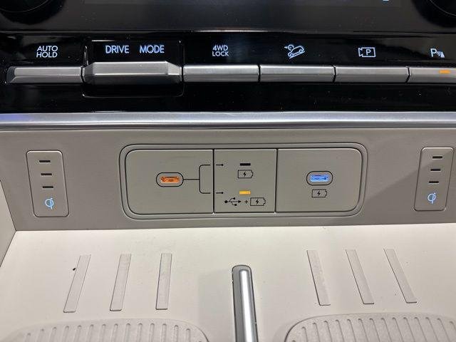 New 2026 White Hyundai Calligraphy image 33