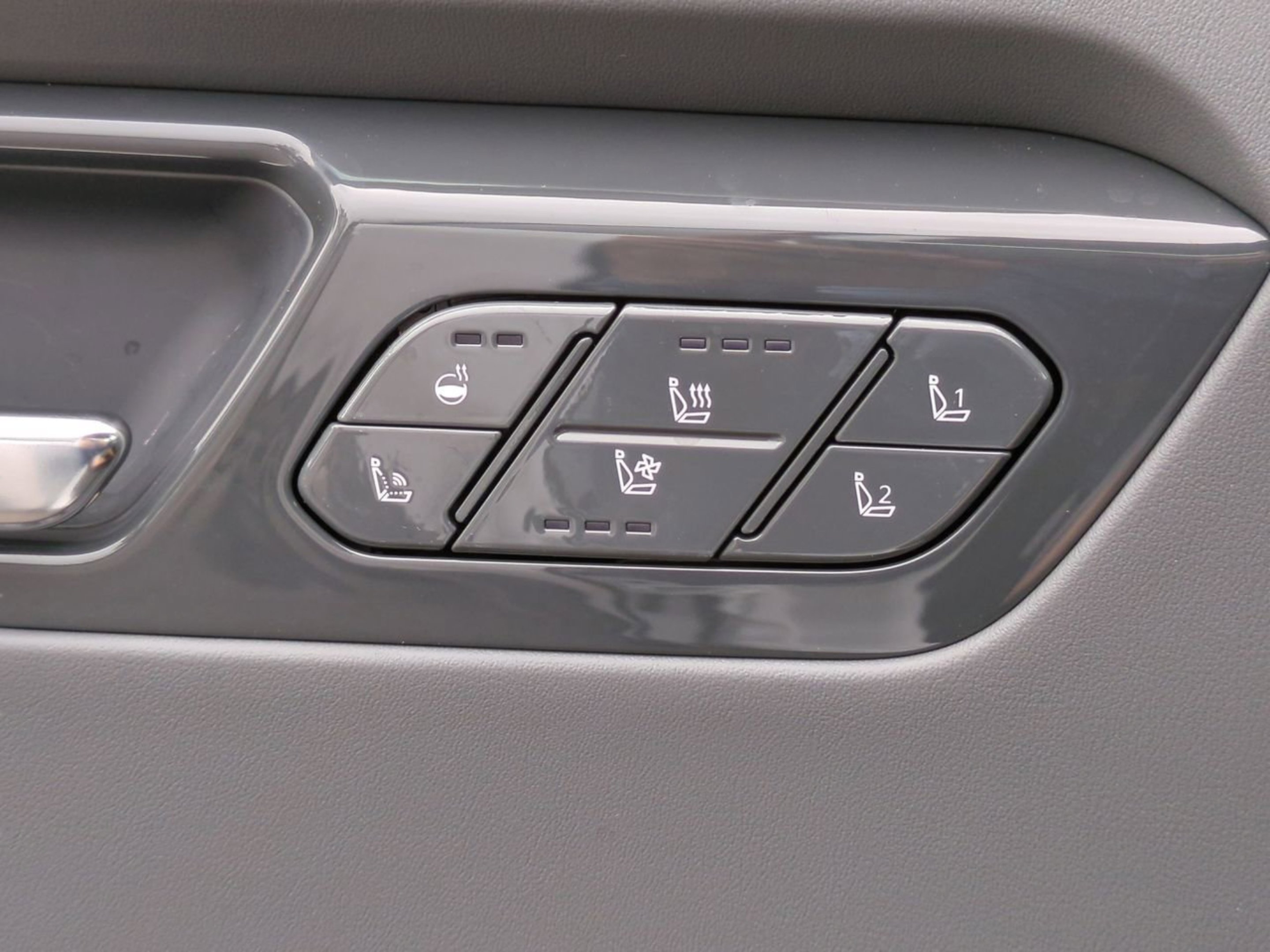 New 2026 Glacial White Pearl Kia GT-Line image 29