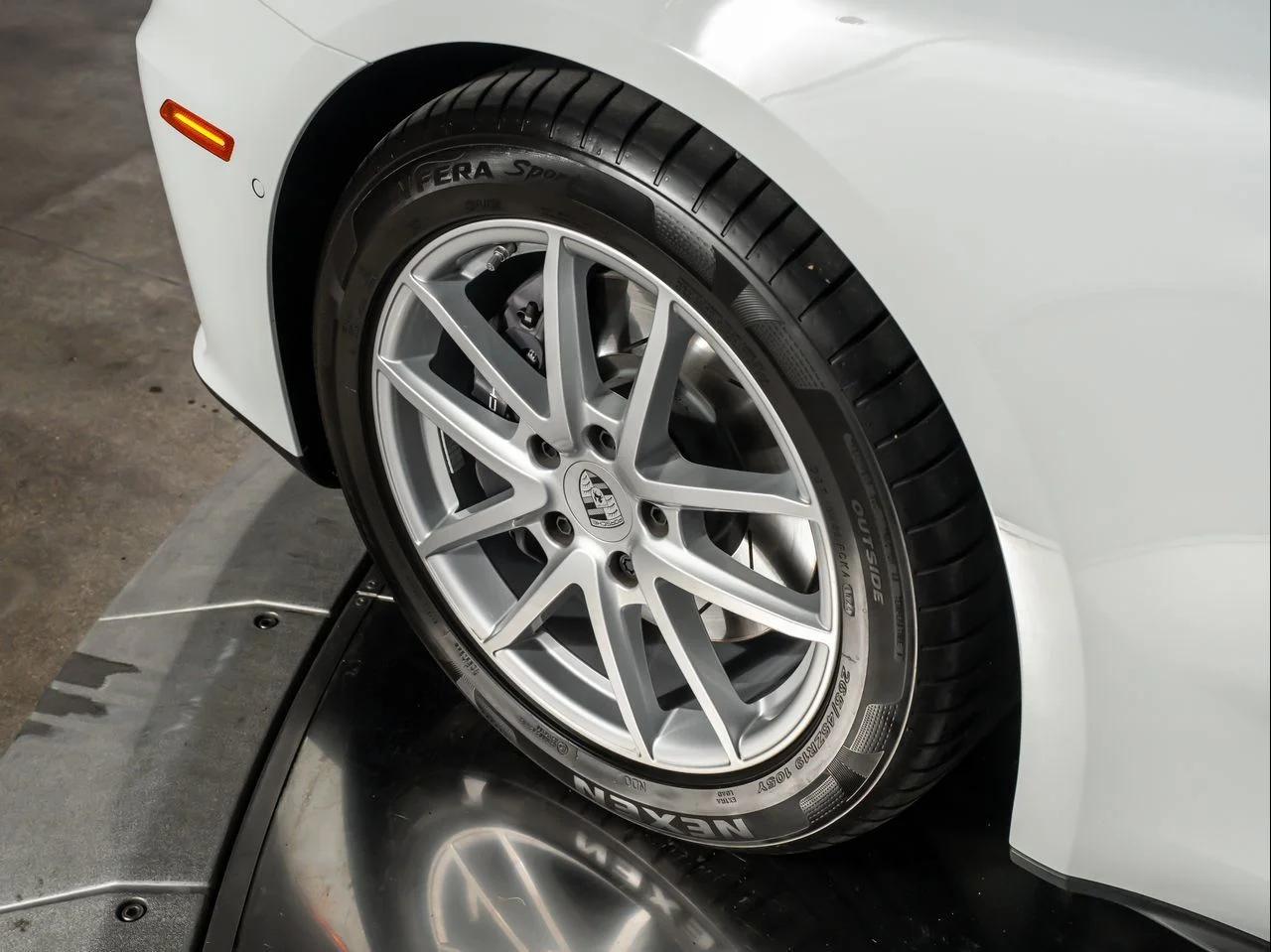 Used 2025 White Porsche  image 15
