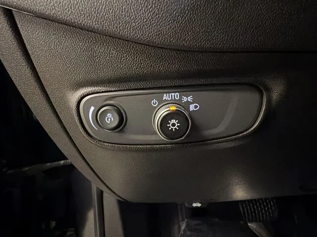 Used 2022 Gray Chevrolet LT image 44
