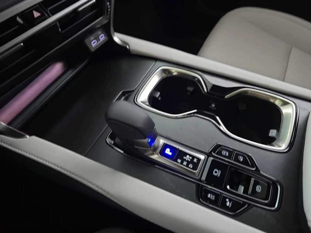 New 2026 Iridium Lexus PREMIUM PLUS image 21