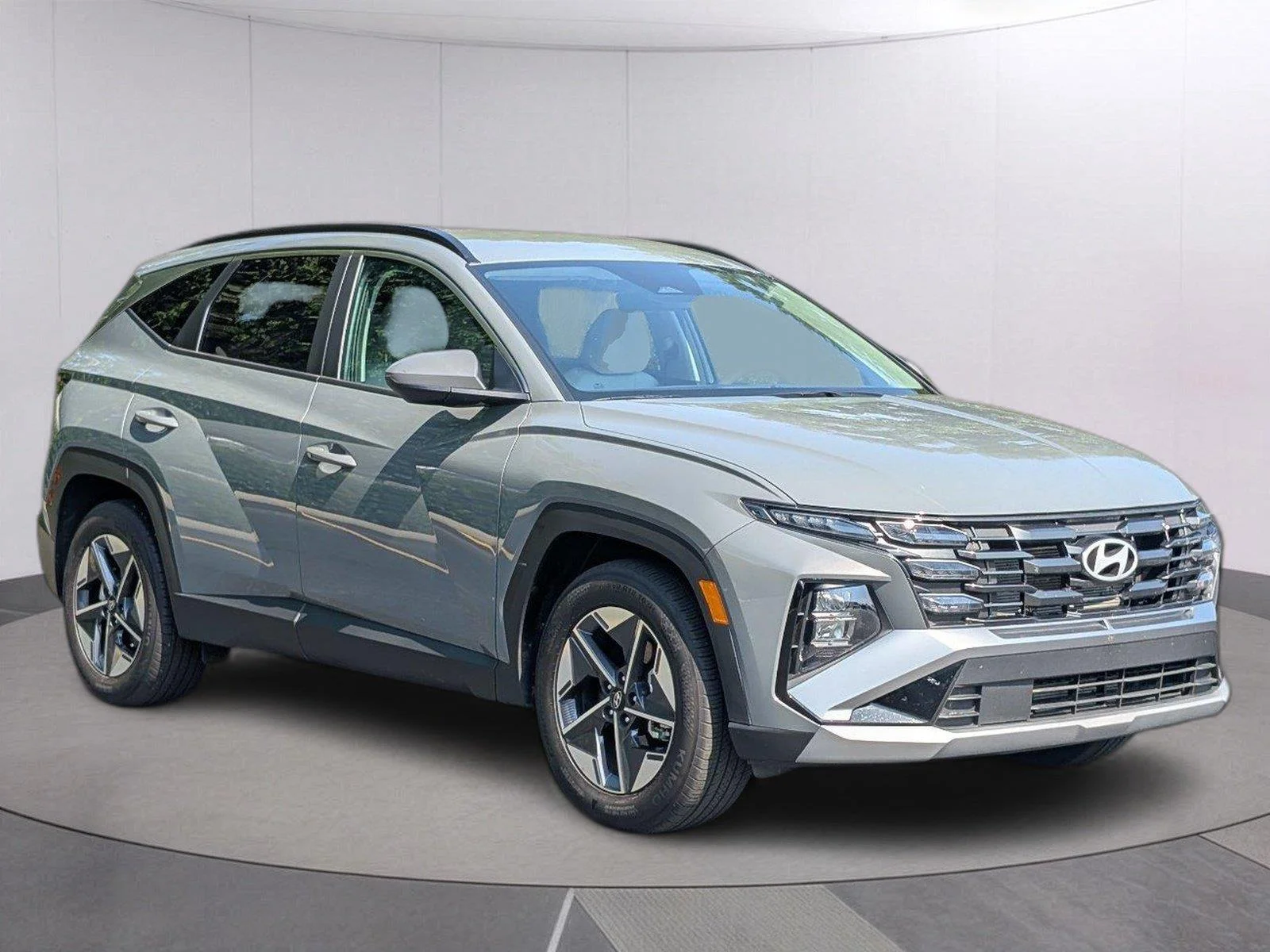 Used 2026 Hampton Gray Hyundai SEL image 9