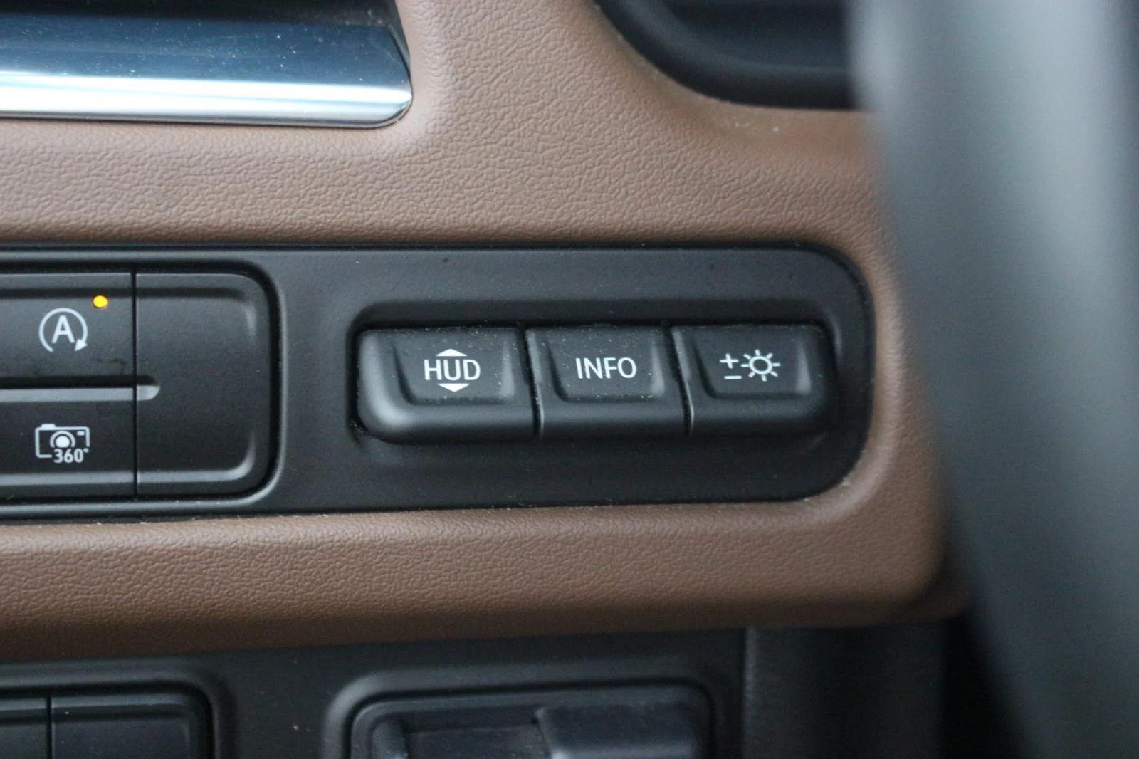 Used 2024 Iridescent Pearl Tricoat Chevrolet High Country image 35