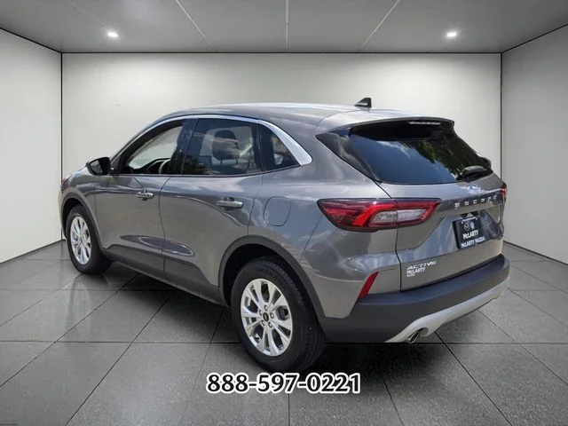 Used 2023 Gray Metallic FORD ACTIVE image 3