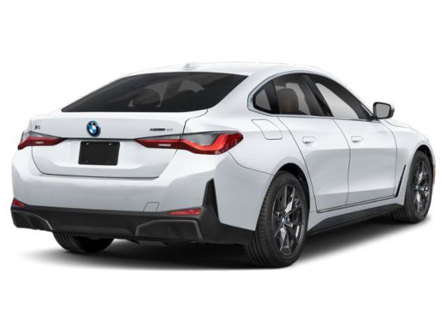 New 2026 Alpine White BMW xDrive40 image 2