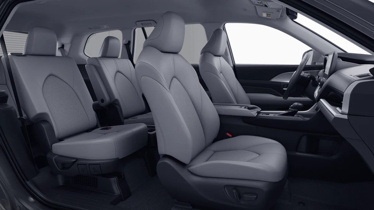 New 2026 Wind Chill Pearl Toyota Hybrid XLE image 20