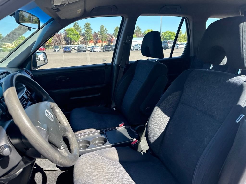 Used 2006 Alabaster Silver Metallic Honda LX image 9