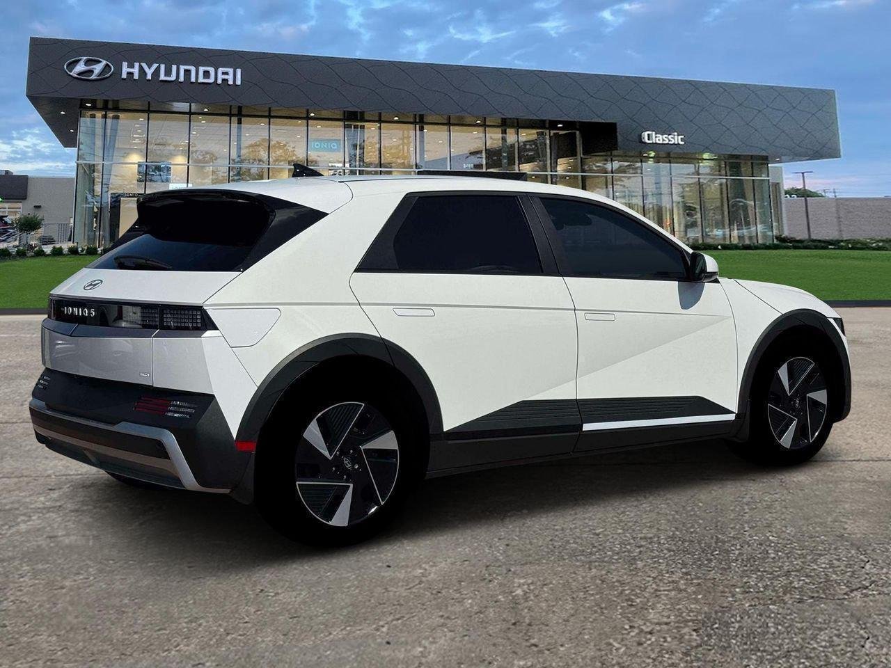 New 2026 Atlas White Hyundai SEL image 8